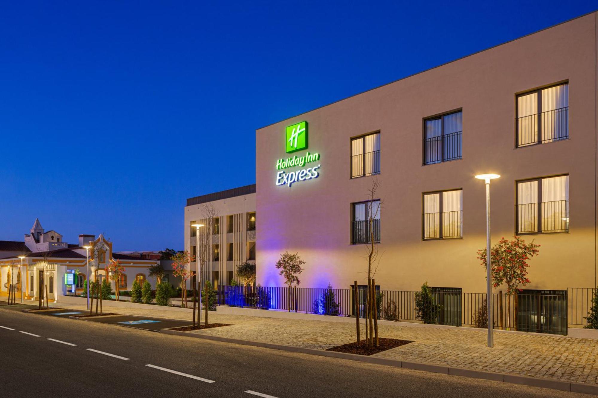 Hotel Express By Ihg 3*